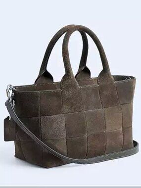 Coach Alter/Ego olive suede tote bag. Like new. Fast shipper.